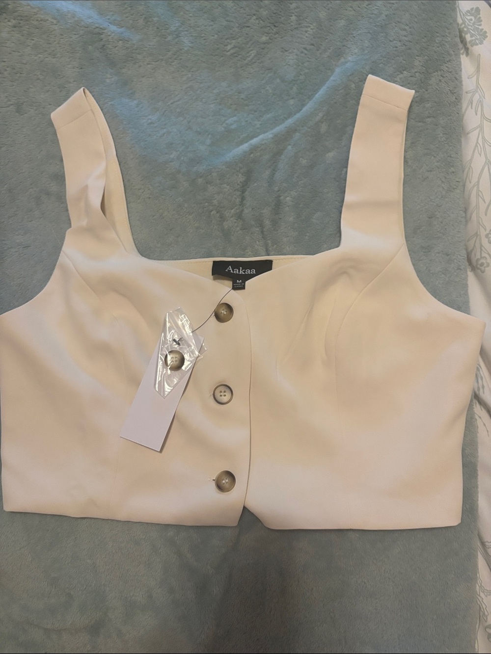 Aakaa Soft Cream Button-Front Crop Top